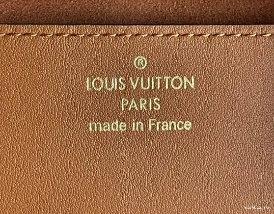 WIS PM TWIST LOUIS VUITTON 0610